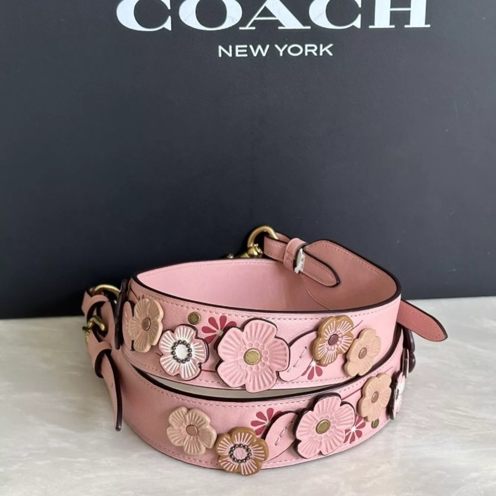 HELP ME FIND A COACH TEA ROSE APPLIQUE PEONY PINK LEATHER NOVELTY STRAP 22887 - Picture 2 of 7